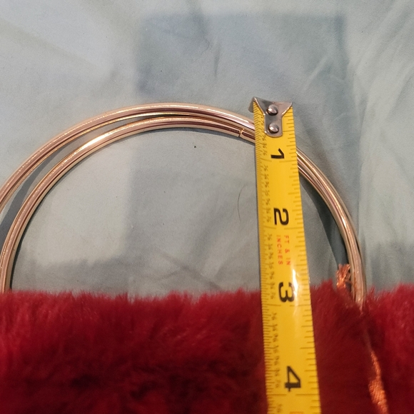 Coco Rose Beach & Resort.  Faux Fur Top Handle Bag/Merlot - Picture 8 of 10